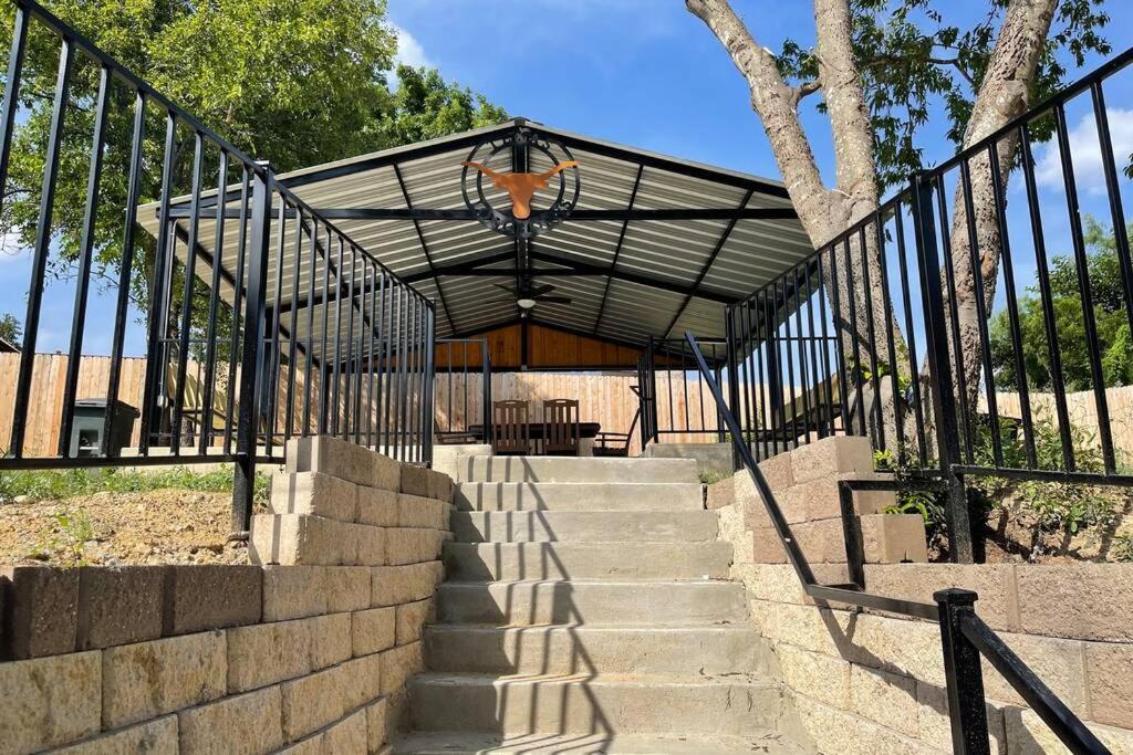 Cyc Eclectic Back House With Bbq Gazebo Villa ซานอันโตนิโอ ภายนอก รูปภาพ