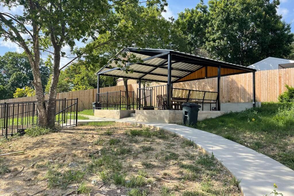 Cyc Eclectic Back House With Bbq Gazebo Villa ซานอันโตนิโอ ภายนอก รูปภาพ